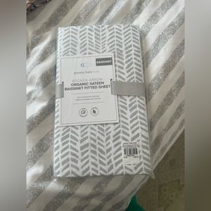Pottery Barn Broken Arrow Organic Sateen Bassinet Fitted Sheet